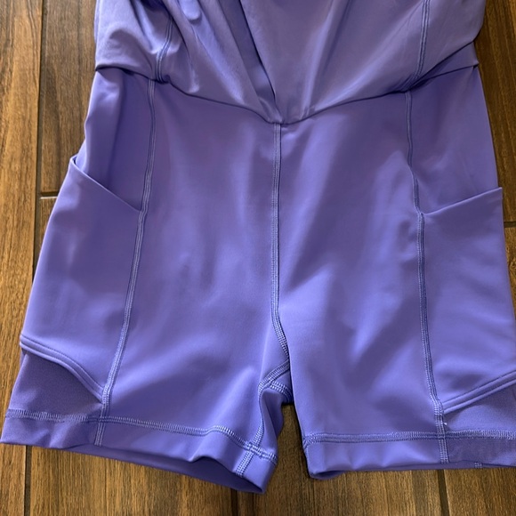 Lululemon size 6 purple tennis dress firm support gorgeous perfect condition - Picture 5 of 5
